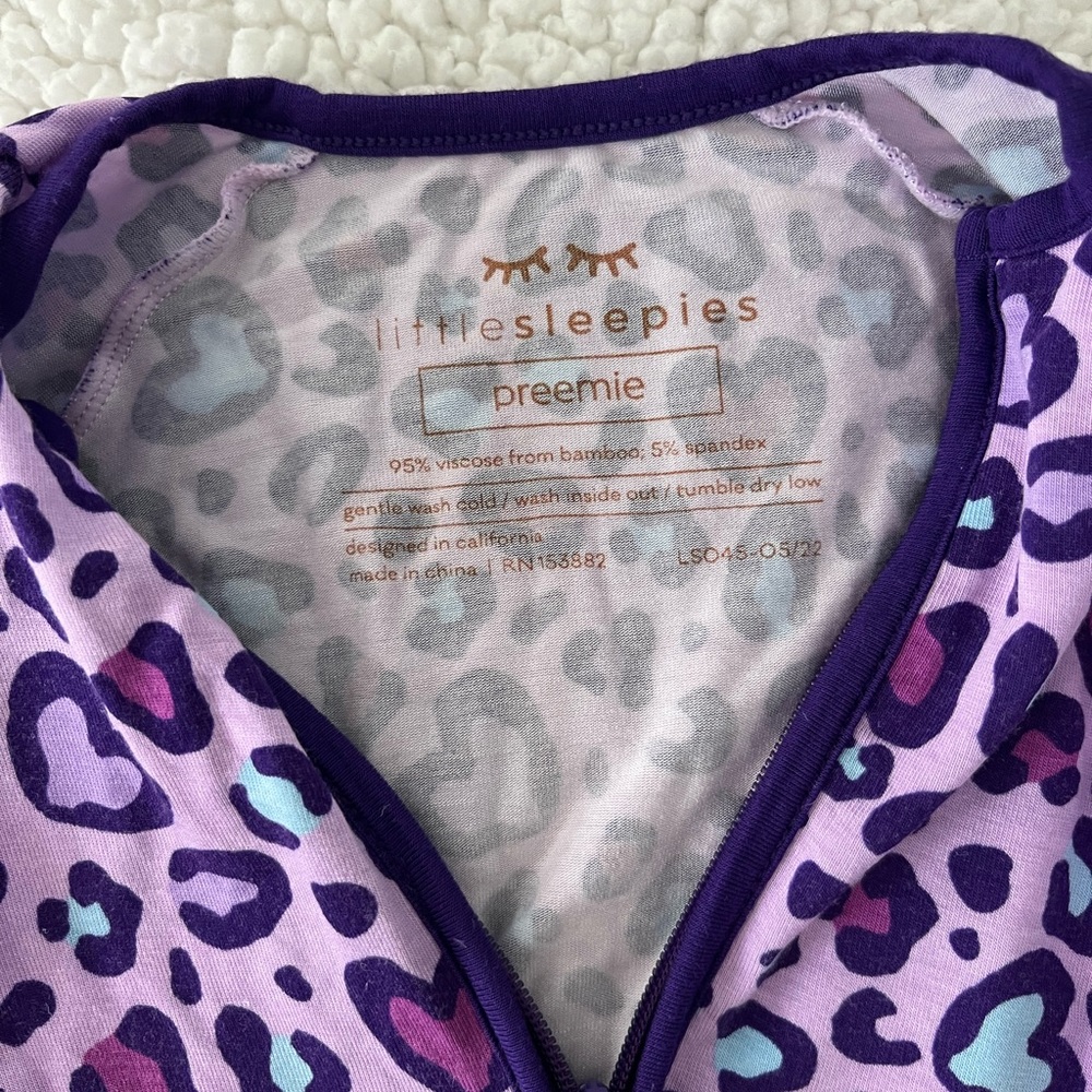 SOLD Little Sleepies Zippy 💜🐆 - Picture 4 of 5